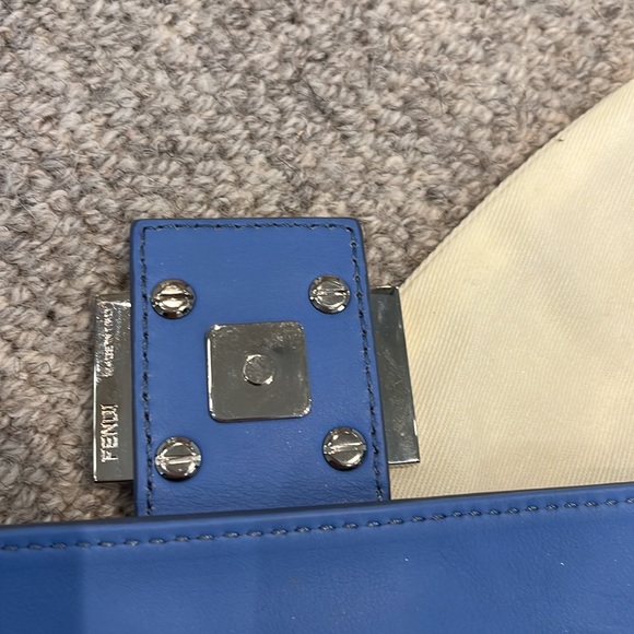 Rare color! FENDI Runway! GORGEOUS FENDI Baby Blue Baguette! PERFECT CONDITION - Picture 4 of 12